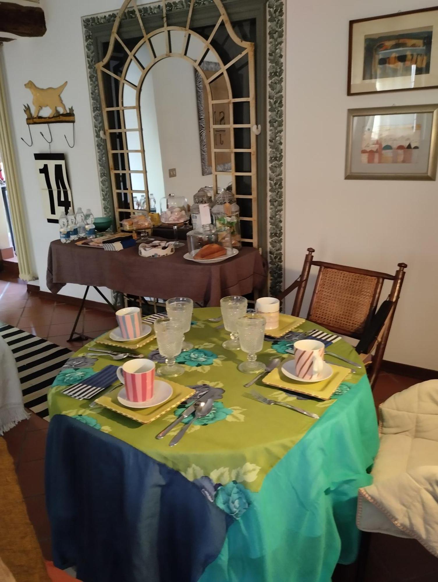 Il Cortiletto Bed & Breakfast Quartiano Ngoại thất bức ảnh