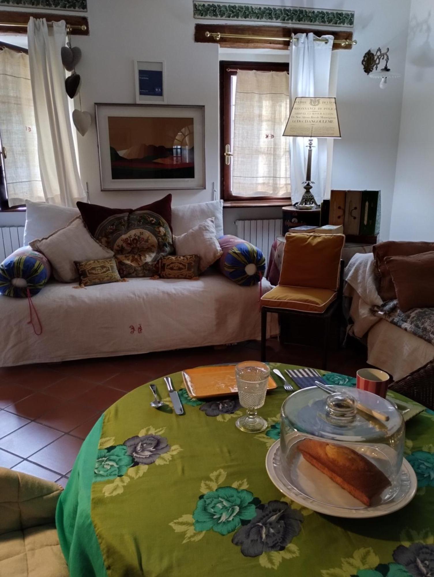 Il Cortiletto Bed & Breakfast Quartiano Ngoại thất bức ảnh